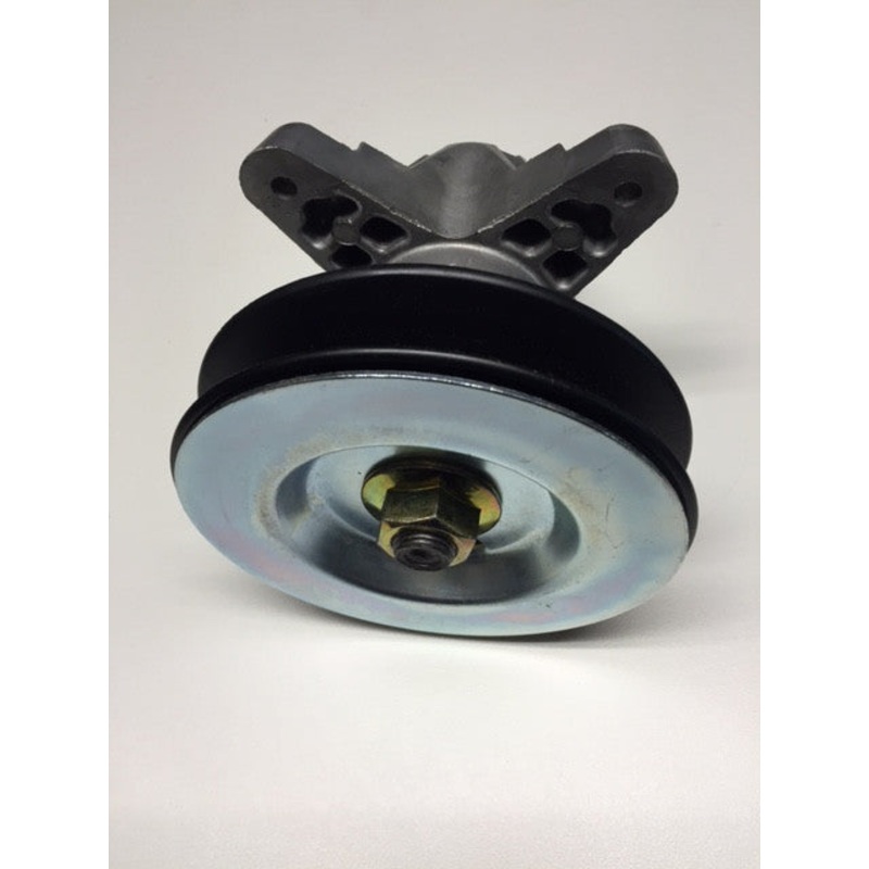 918-0138C MTD Cub Cadet Spindle Assembly