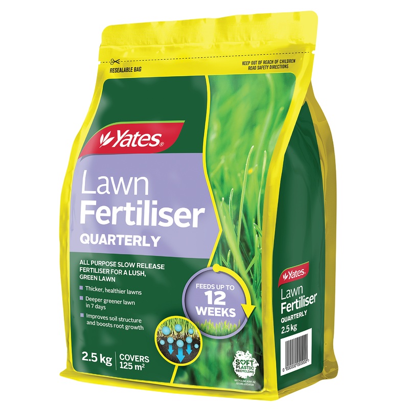 Yates Lawn Fertiliser Quarterly – 2.5KG